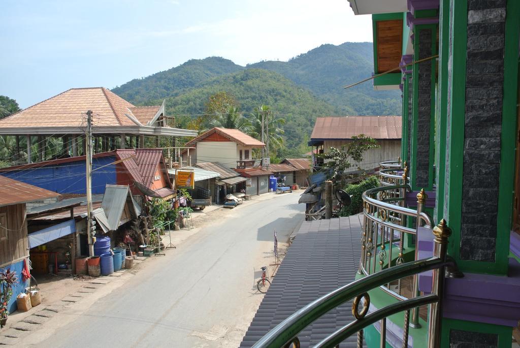 Phonemany Guesthouse Pakbeng Ngoại thất bức ảnh